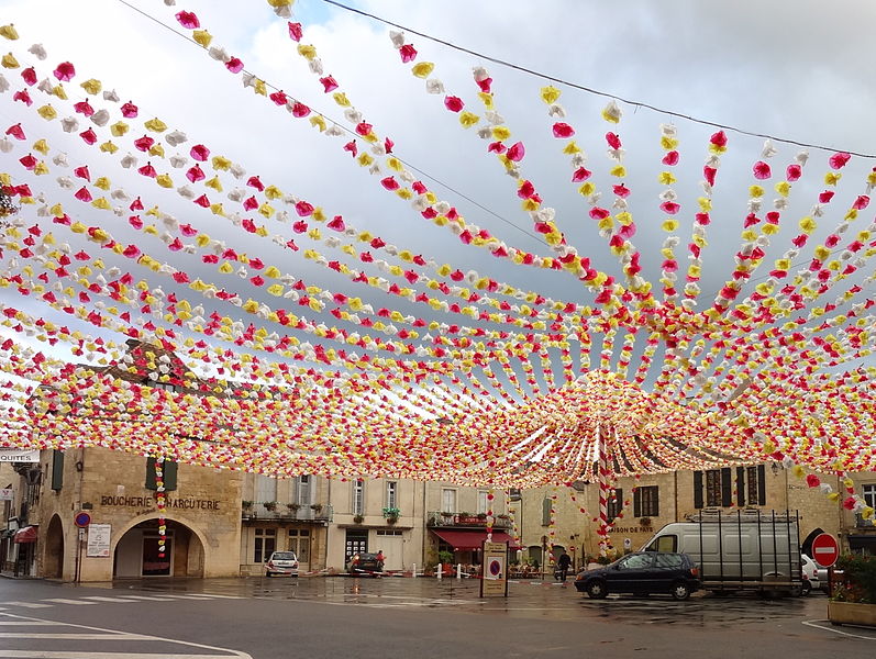 Beaumont du Perigord jour de fete